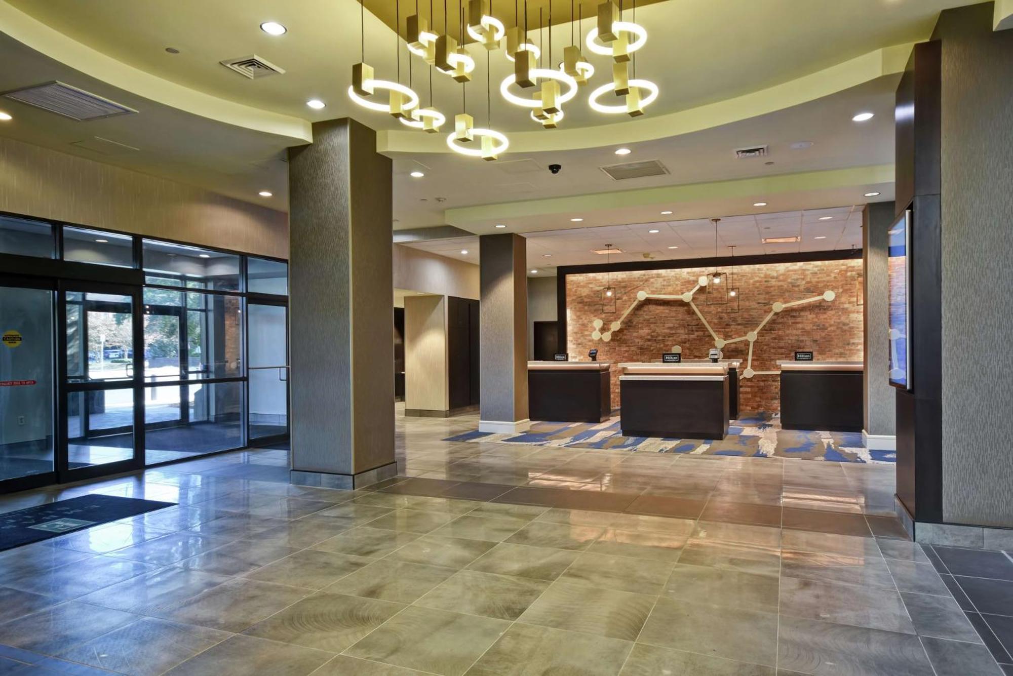 Embassy Suites Montgomery - Hotel & Conference Center Exterior foto